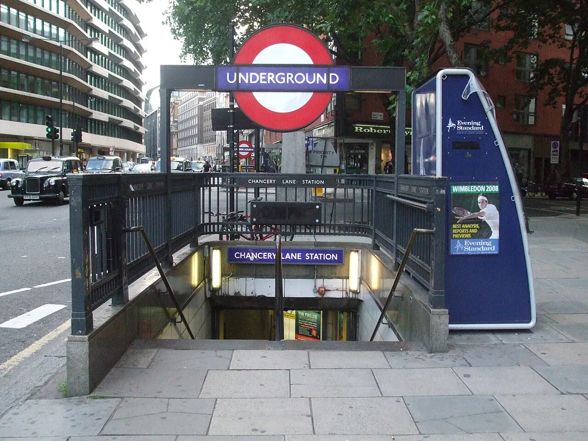 Northeast entrance to Chancery Lane tube station