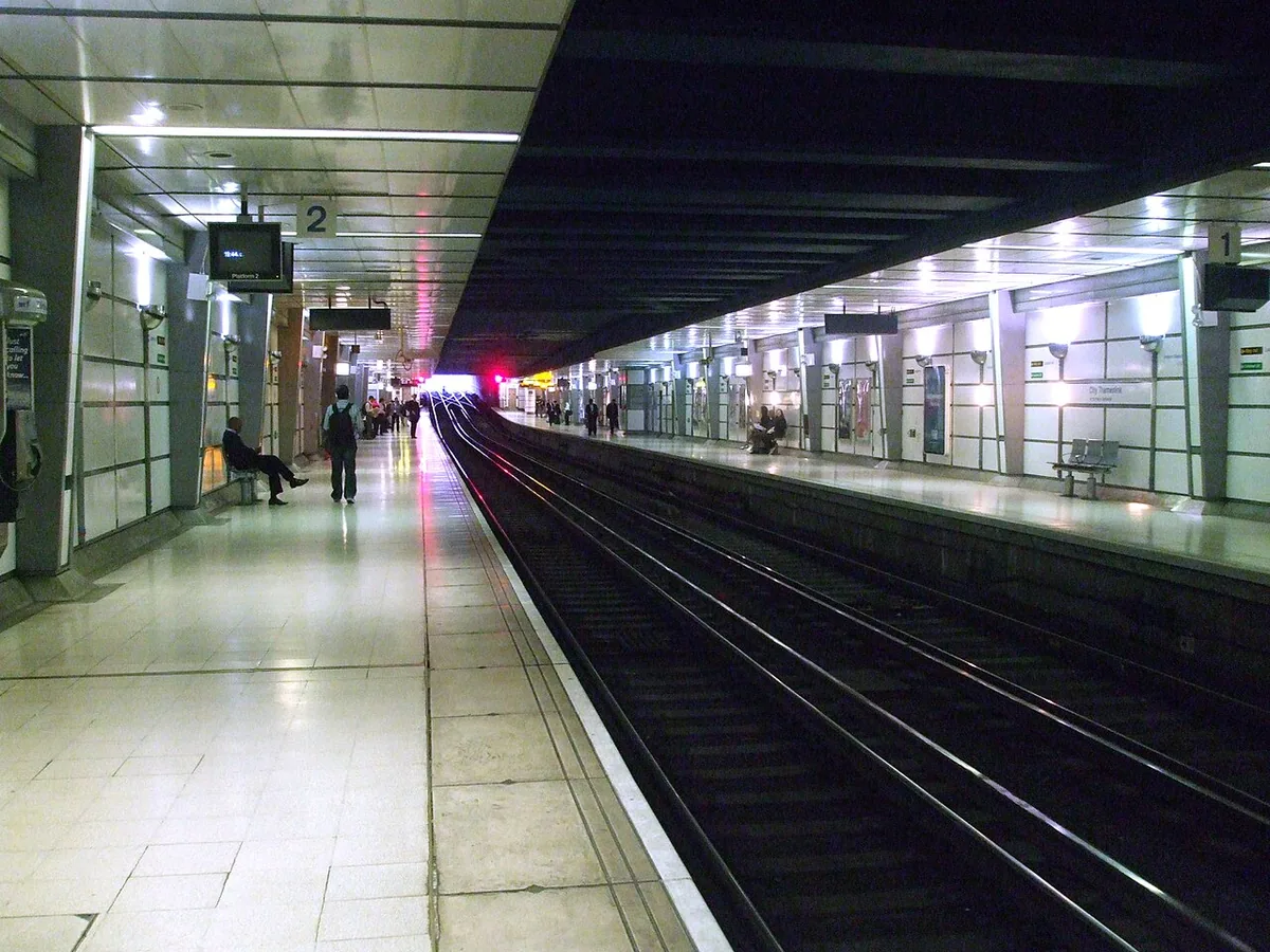 City Thameslink railway station looking south