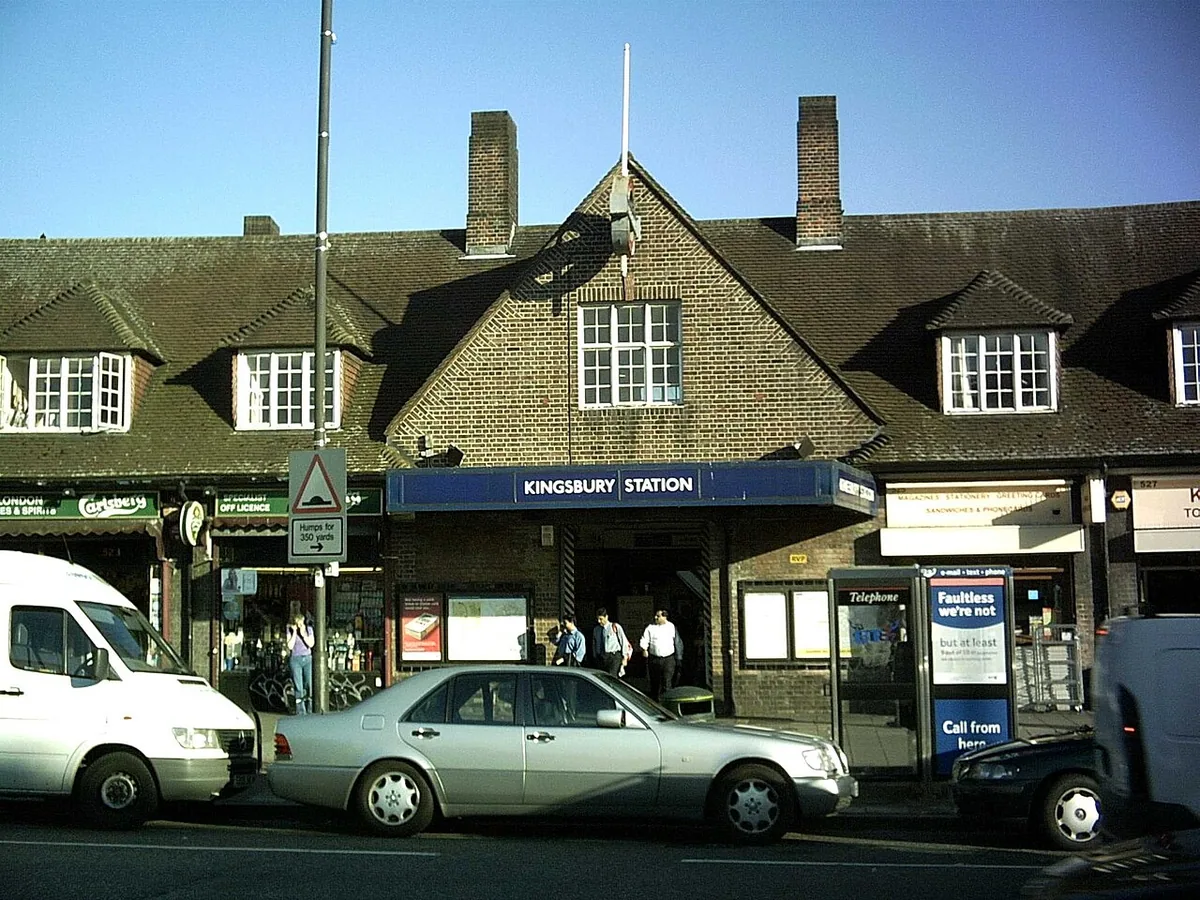Kingsbury tube station