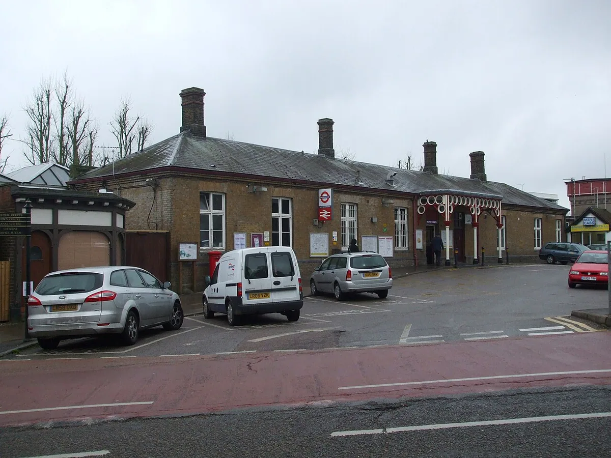 Rickmansworth station building