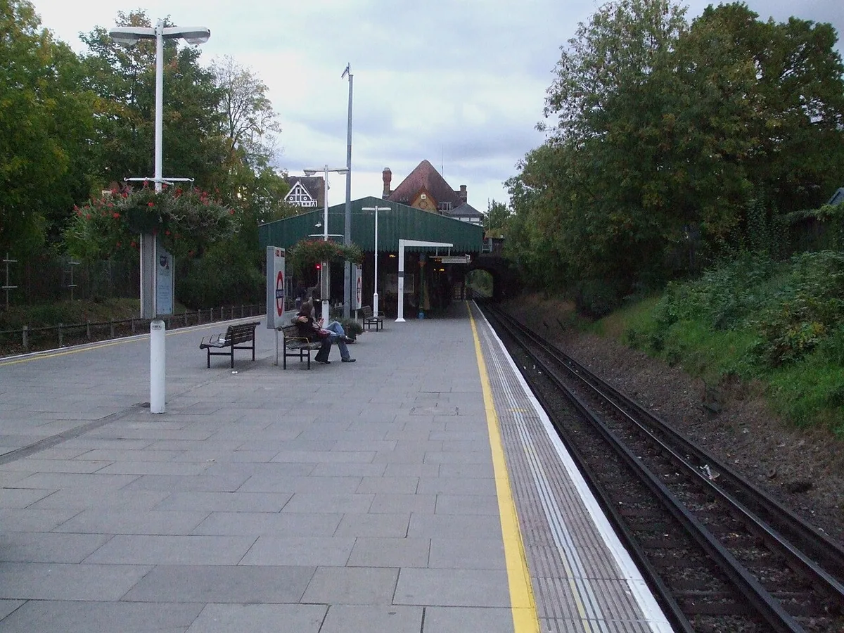 Southfields tube station looking south